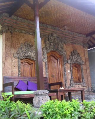 Galang Kangin Bungalows 2