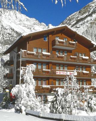 Ski-In/Ski-Out Hotel Sport