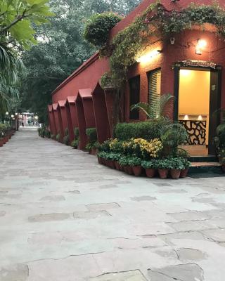 Hotel Sheela, 100m from Taj Mahal