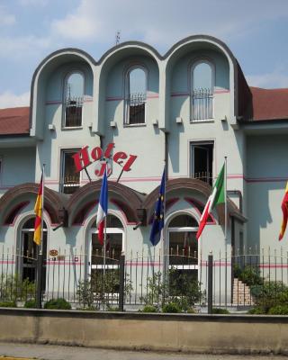 J Hotel