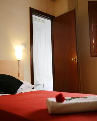 Pensión Duquesa Bed & Breakfast