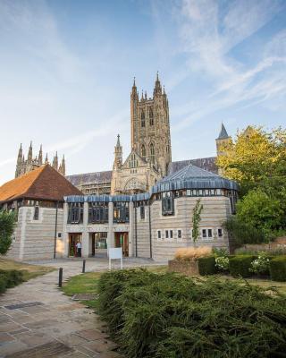 Canterbury Cathedral Lodge