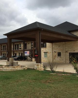 Pearsall Inn and Suites
