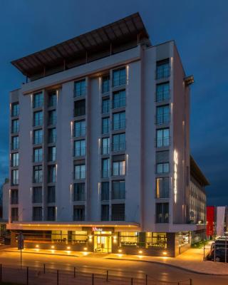 M Hotel