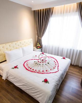 Little Hanoi Deluxe Hotel