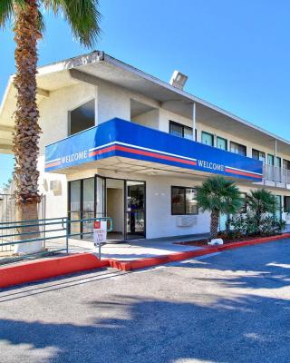 Motel 6-Nogales, AZ - Mariposa Road