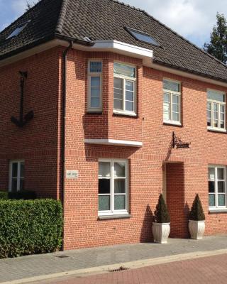 Spacious Villa in Neerpelt near Welvaart Marina