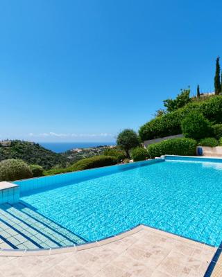 4 bedroom Villa Helidoni with private infinity pool, Aphrodite Hills Resort