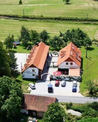 Penzion Kaminek