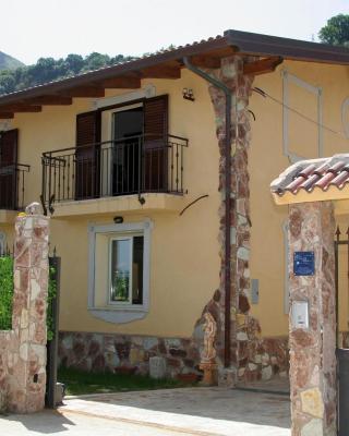 Villa Paladino - B&B e Guest House
