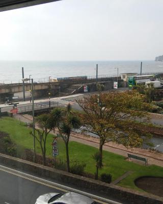 Dawlish Sea View Apartment