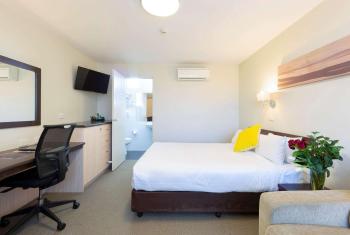 ibis Styles Canberra Tall Trees with Tourism Canberra