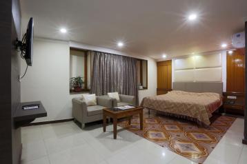 Hotel Rodali Residency