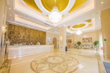 Vienna Hotel Qingyuan Taihe Ancient Cave Scenic Area