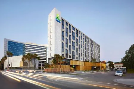 Holiday Inn Express Sydney Airport, an IHG Hotel