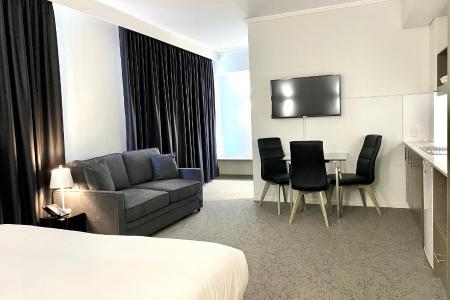 New Haus by Hougoumont Hotel, former Bannister 22
