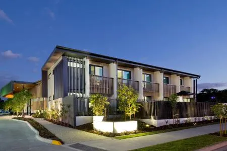 Glen Hotel and Suites