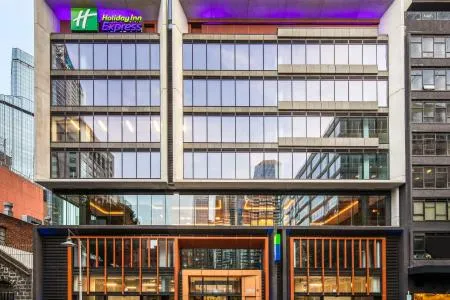 Holiday Inn Express Melbourne Little Collins, an IHG Hotel