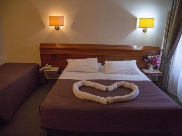 Hotel Arcadia : photo 5 de la chambre chambre double