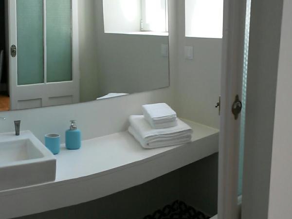 Alcaçaria do Bairro : photo 4 de la chambre suite avec balcon