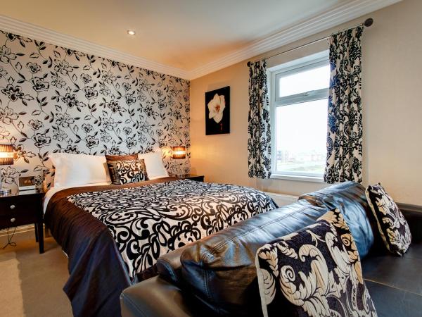 Number One South Beach : photo 1 de la chambre chambre familiale de luxe avec vue sur la mer