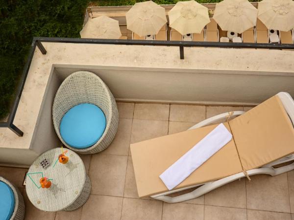 City Hotel Marmaris : photo 8 de la chambre suite triple avec terrasse 