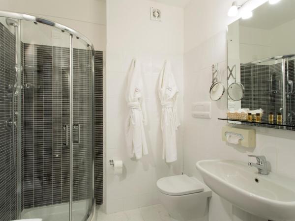 Hotel Byron Bellavista : photo 3 de la chambre chambre double supérieure - vue sur mer