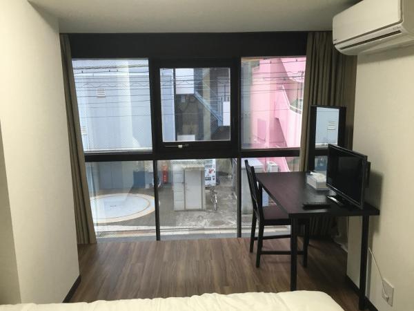 TIMES INN 2F : photo 3 de la chambre chambre double avec salle de bains commune