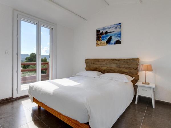 Résidence Monte d'Oro : photo 7 de la chambre villa - vue sur jardin