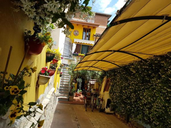 Dora Baltea Monolocale primo piano Mansarda secondo piano : photo 10 de la chambre appartement standard