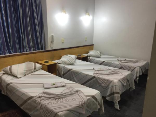 Hotel Ferreira Viana : photo 5 de la chambre chambre triple