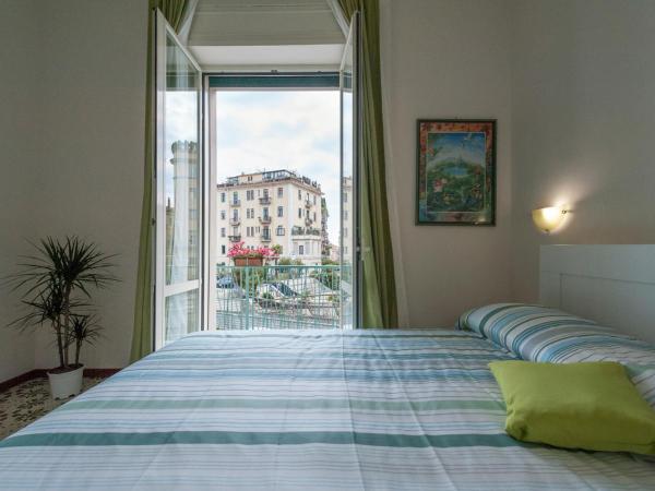 Bed & Breakfast Antonello : photo 7 de la chambre chambre double avec balcon