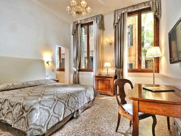 Hotel Palazzo Vitturi : photo 2 de la chambre chambre double ou lits jumeaux supérieure