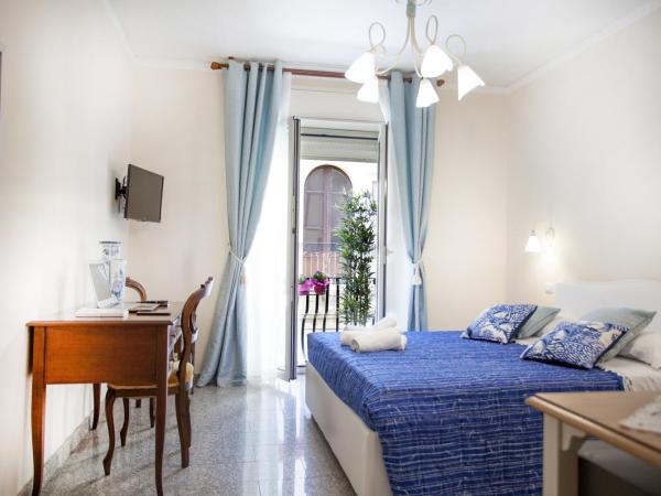 B&B Veronicas : photo 2 de la chambre chambre double avec salle de bains privative