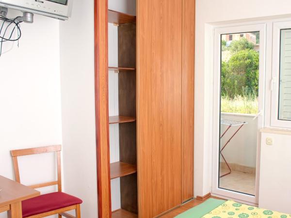 Apartments Dani : photo 4 de la chambre chambre double avec balcon