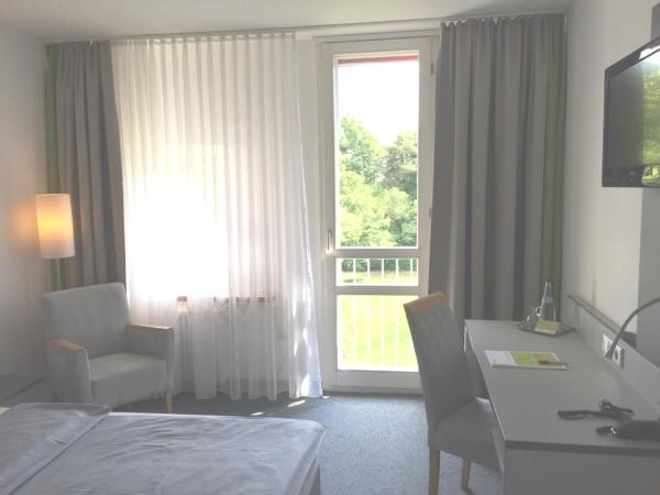 bfwhotel und Tagungszentrum : photo 3 de la chambre chambre lit queen-size 
