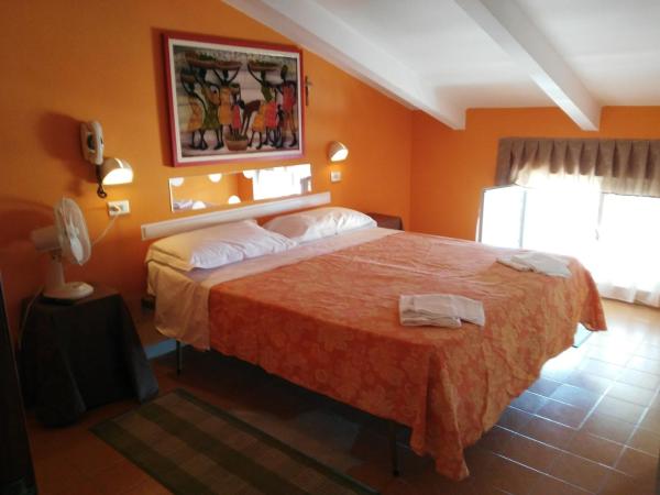 Hotel Simon : photo 5 de la chambre chambre double ou lits jumeaux Économique