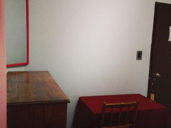 Hostal Namaste : photo 2 de la chambre chambre simple avec salle de bains extérieure privative