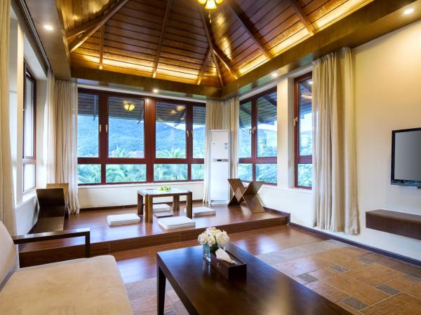 Sanya Yalong Bay Villas & Spa : photo 3 de la chambre villa 6 chambres avec piscine privée 