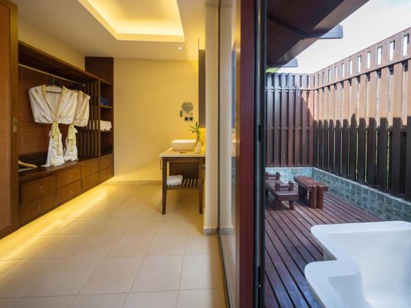Sanya Yalong Bay Villas & Spa : photo 6 de la chambre villa exécutive avec piscine privée et 4 chambres
