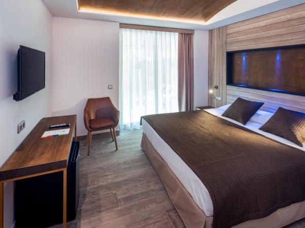 Hotel GHT Neptuno-Tossa & Venus SPA : photo 7 de la chambre chambre double ou lits jumeaux supérieure