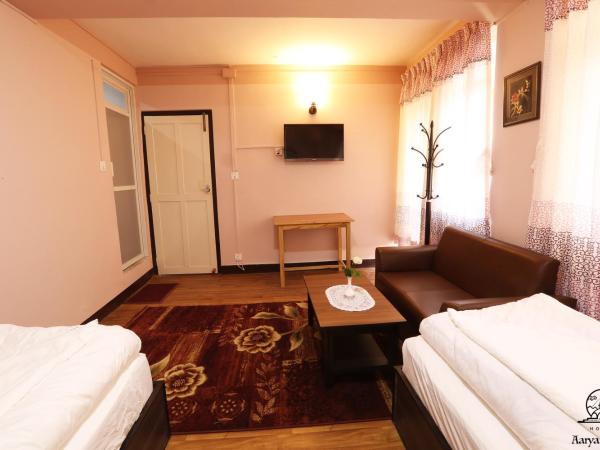 Aarya Chaitya Inn : photo 3 de la chambre chambre lits jumeaux deluxe