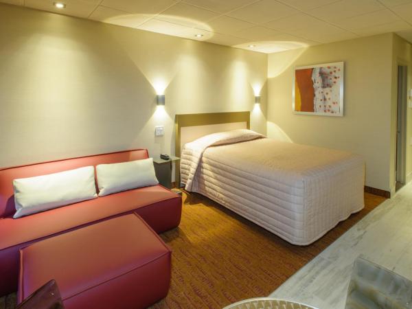 Le Chabrol Hotel & Suites : photo 2 de la chambre chambre lit queen-size 