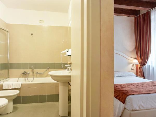 Albergo Mazzanti : photo 3 de la chambre petite chambre double