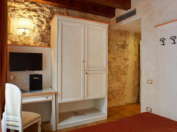 Albergo Mazzanti : photo 2 de la chambre petite chambre double