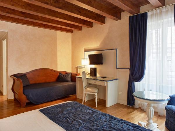 Albergo Mazzanti : photo 3 de la chambre chambre triple