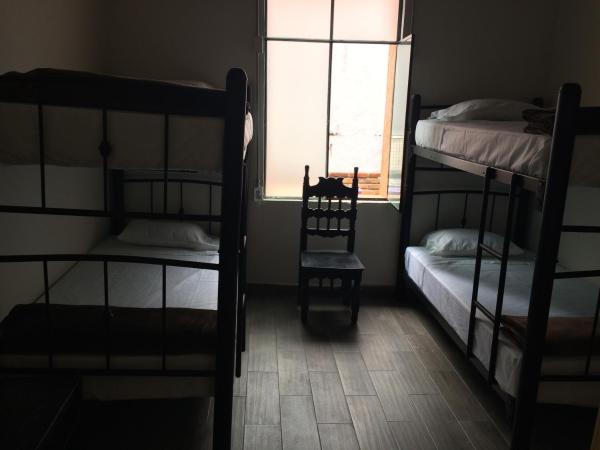 Capsule Hostel : photo 3 de la chambre lit dans dortoir mixte de 4 lits