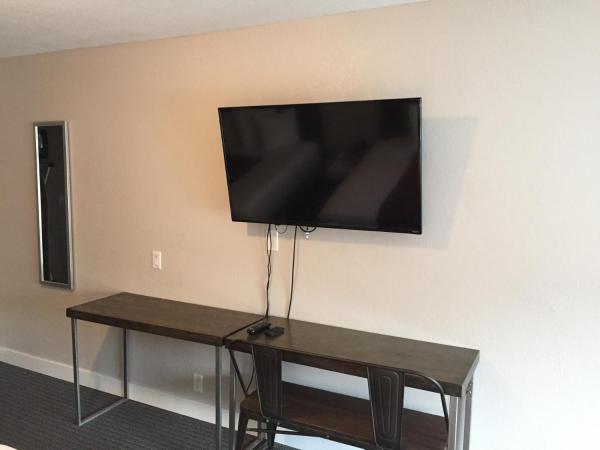 Hotel Iris - Mission Valley-San Diego Zoo-SeaWorld : photo 9 de la chambre chambre triple standard