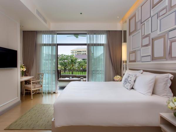 U Sathorn Bangkok : photo 2 de la chambre chambre double ou lits jumeaux de luxe - vue sur jardin (utilisation de la chambre pour 24 heures) 