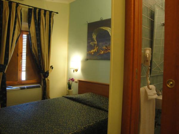 Hotel Santa Croce : photo 5 de la chambre chambre simple Économique